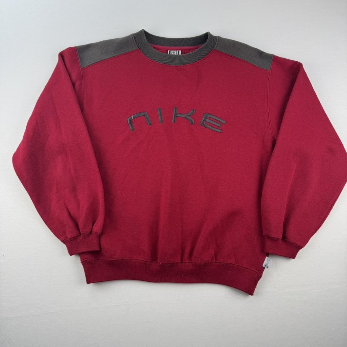 1990s Nike Embroidered Spellout Burgundy Womens Sweatshirt 14 - Threads Uncovered