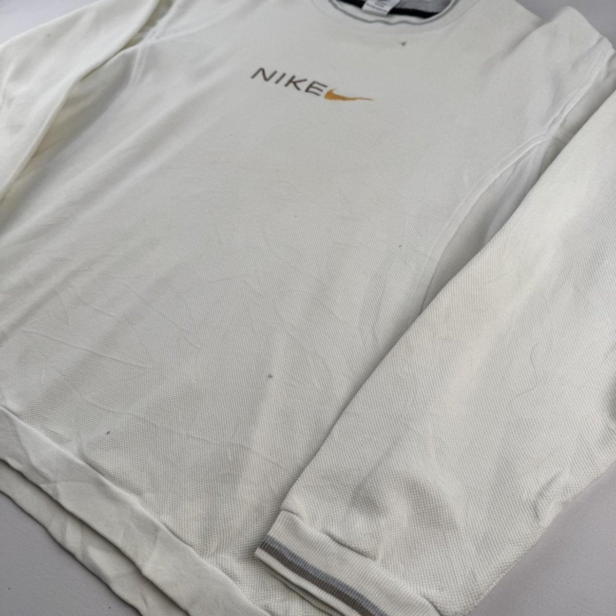 1990s Nike Embroidered Womens Sweatshirt 8-10 - Threads Uncovered