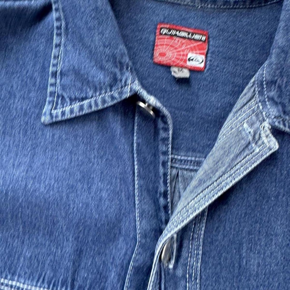 1990s Quiksilver Lightweight Denim Oversized Button Down Surf Shirt M - Threads Uncovered