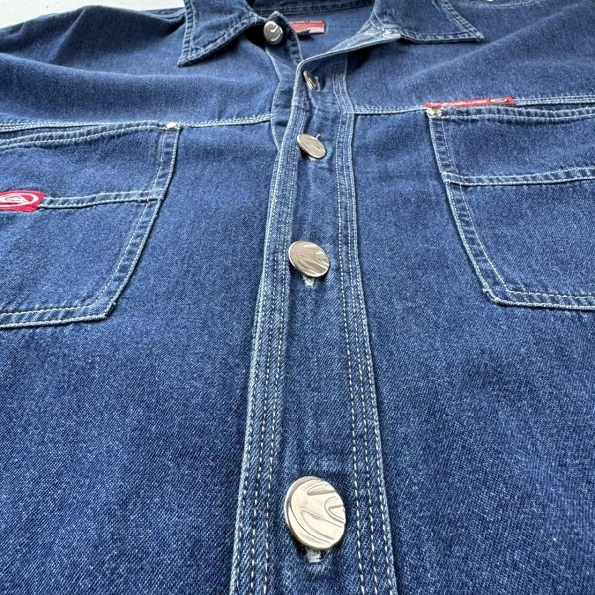 1990s Quiksilver Lightweight Denim Oversized Button Down Surf Shirt M - Threads Uncovered
