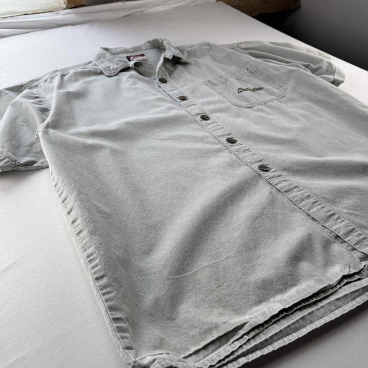 1990s Stone Grey Quiksilver Surf Button Down Shirt XL - Threads Uncovered