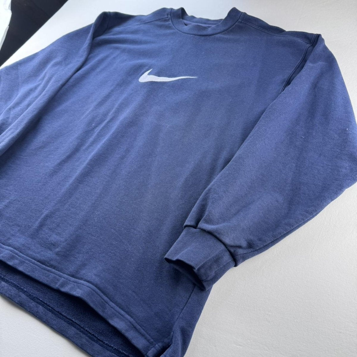 1990s Thick Embroidered Centre Swoosh Nike Sweatshirt XL - Threads Uncovered