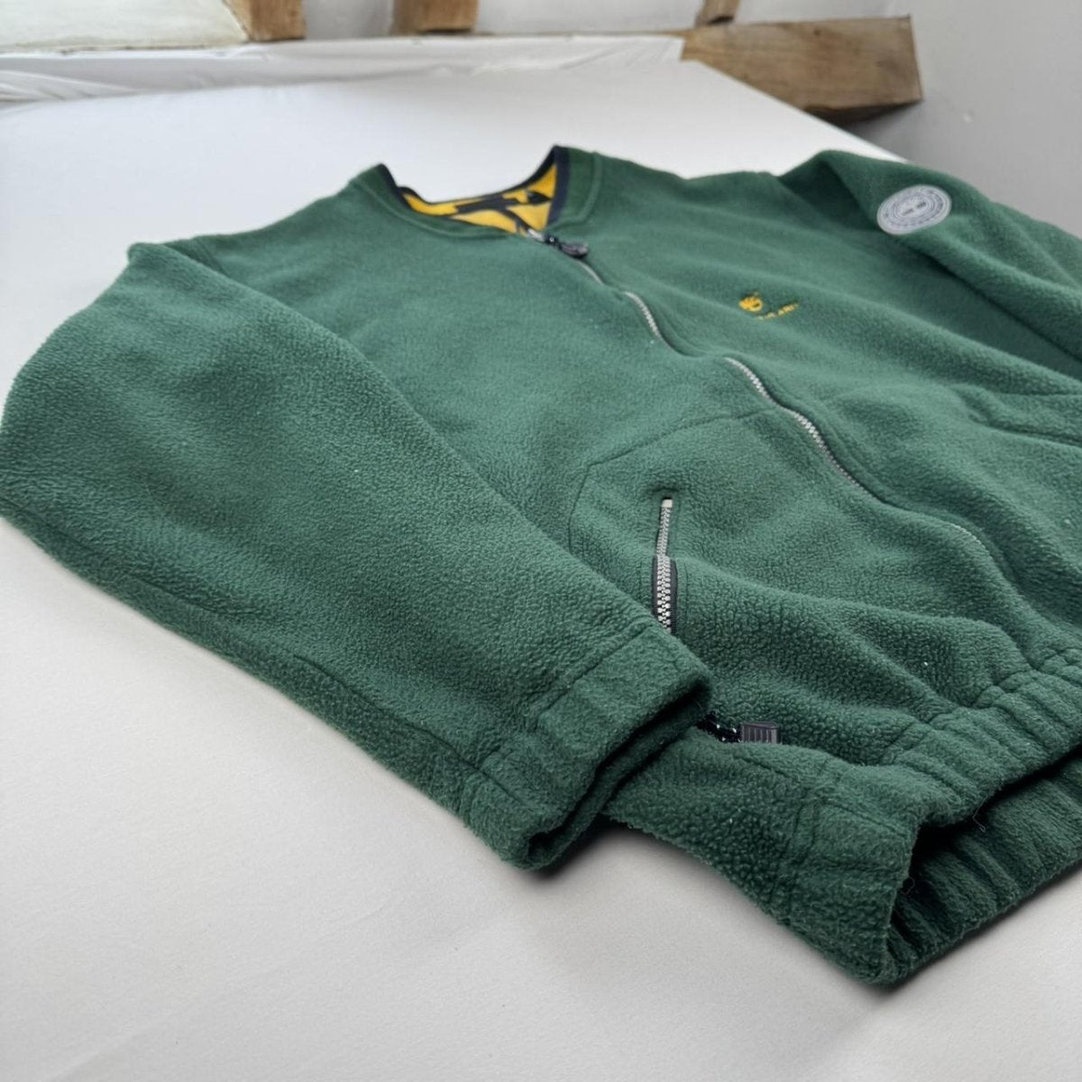 2000s Green Timberland Embroidered Full Zip Fleece Jacket M - Threads Uncovered