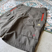 2000s Nike ACG Dark Grey Cargo Short 34W - Threads Uncovered