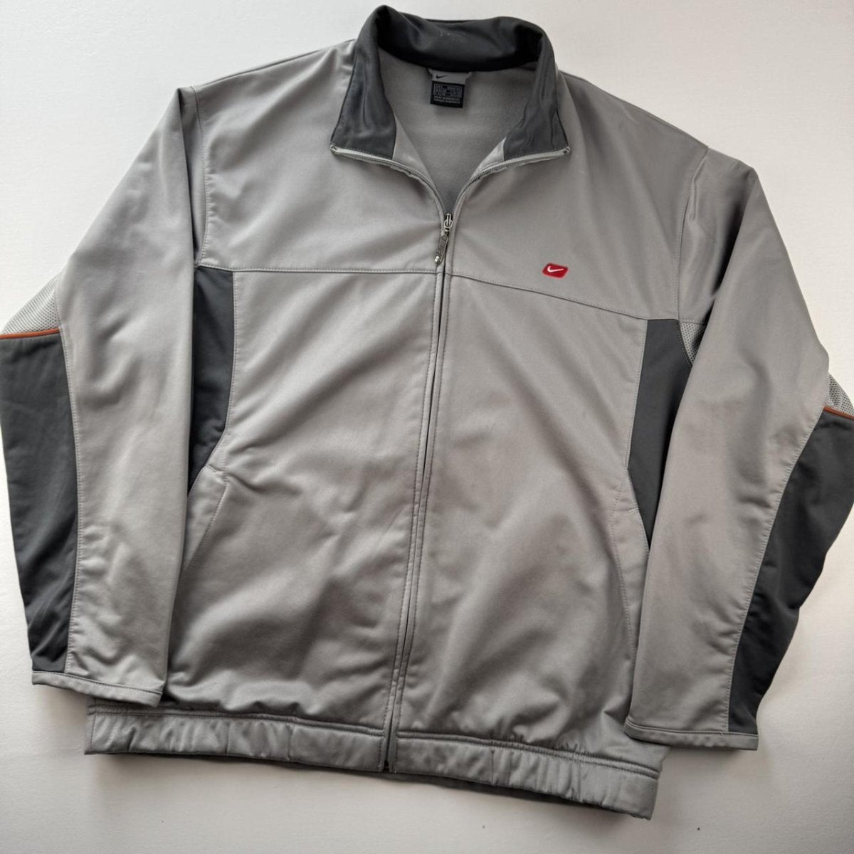 2000s Nike Embroidered Logo Full Zip Track jacket L - Threads Uncovered
