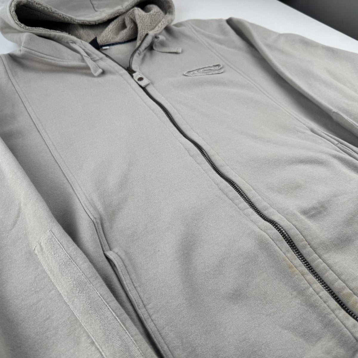 2000s Surf O'Neill Embroidered Hoodie L - Threads Uncovered