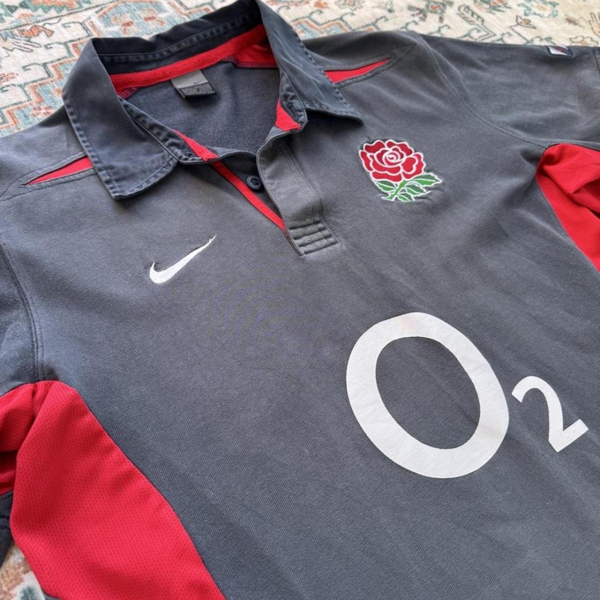 2003 Nike England Rugby Polo Shirt XL - Threads Uncovered