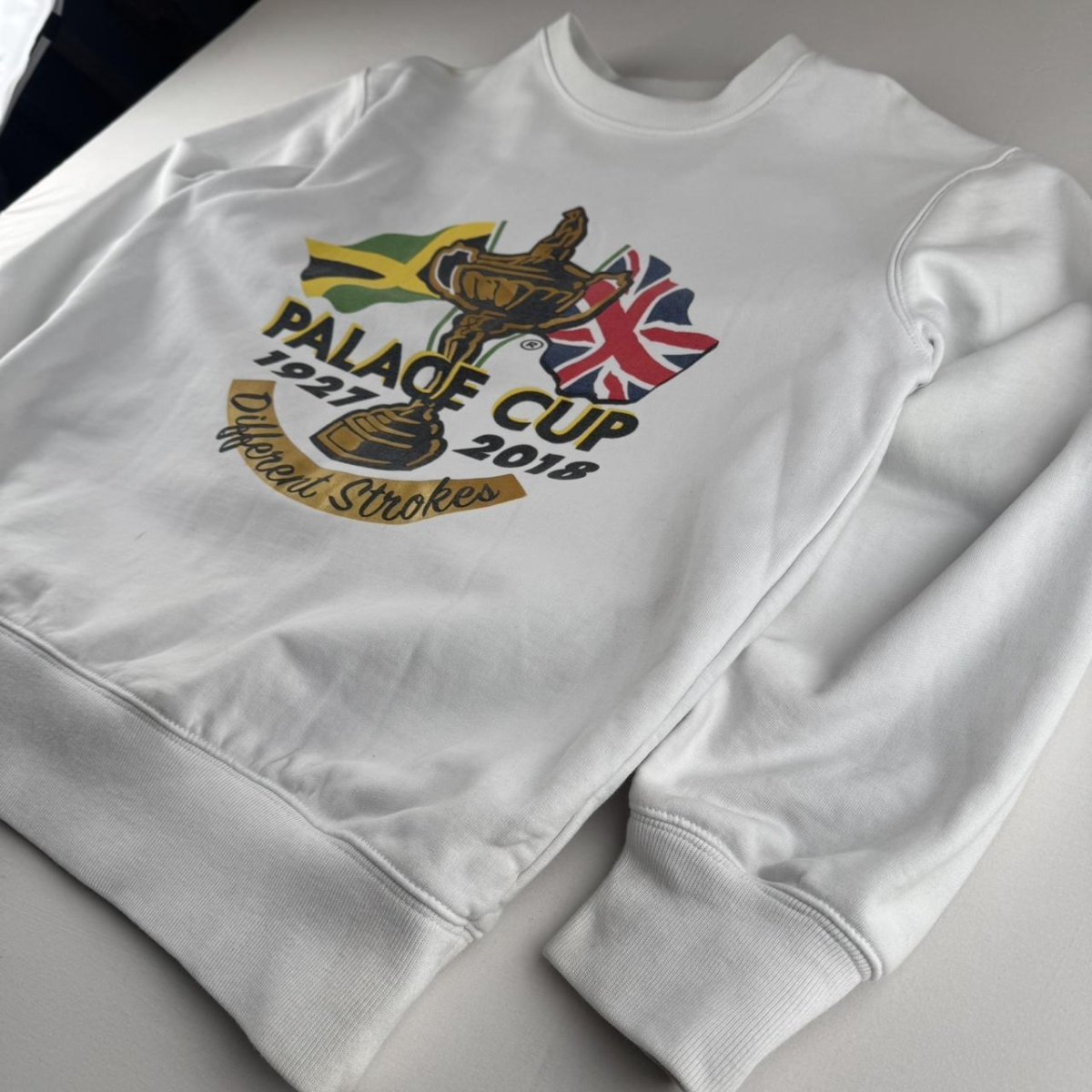 2018 Palace Skateboards Palace Cup Par Crew M - Threads Uncovered