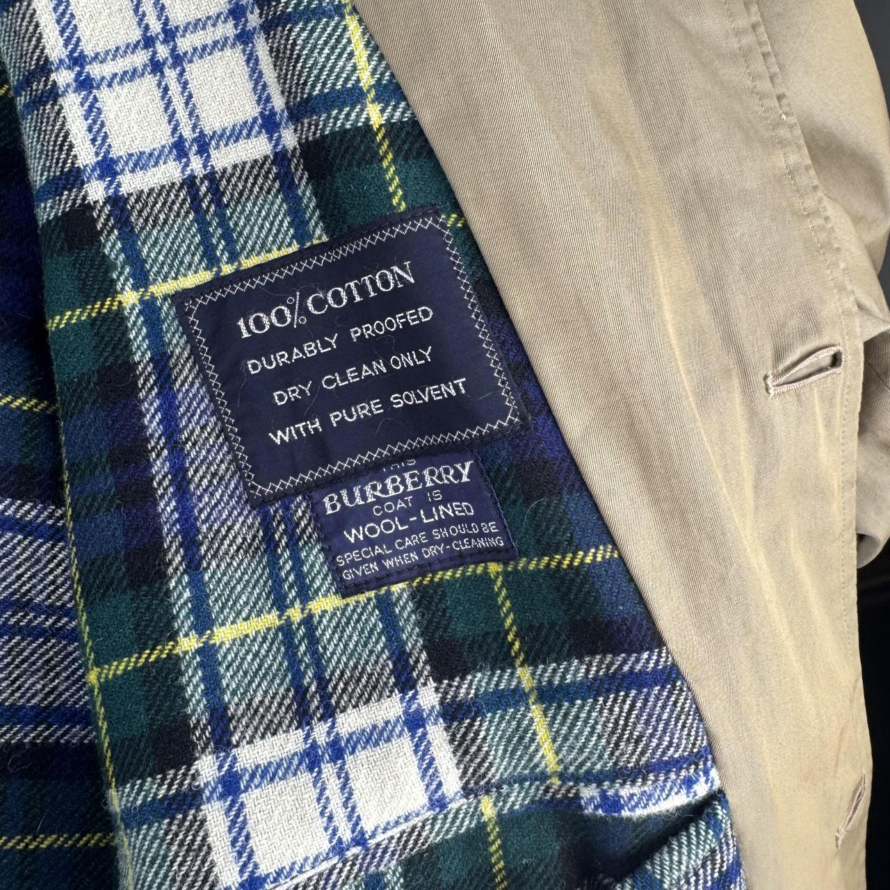 Burberry Jacket in Beige Size XL