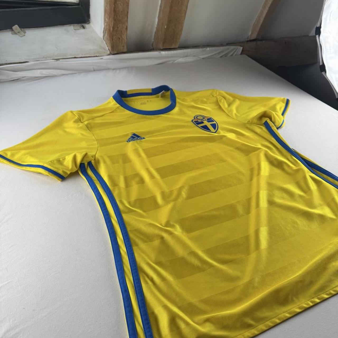 Modern Adidas Sweden Home Jersey L