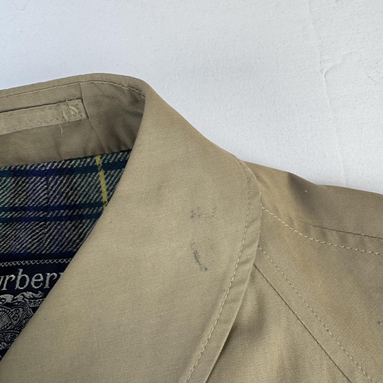 Burberry Jacket in Beige Size XL