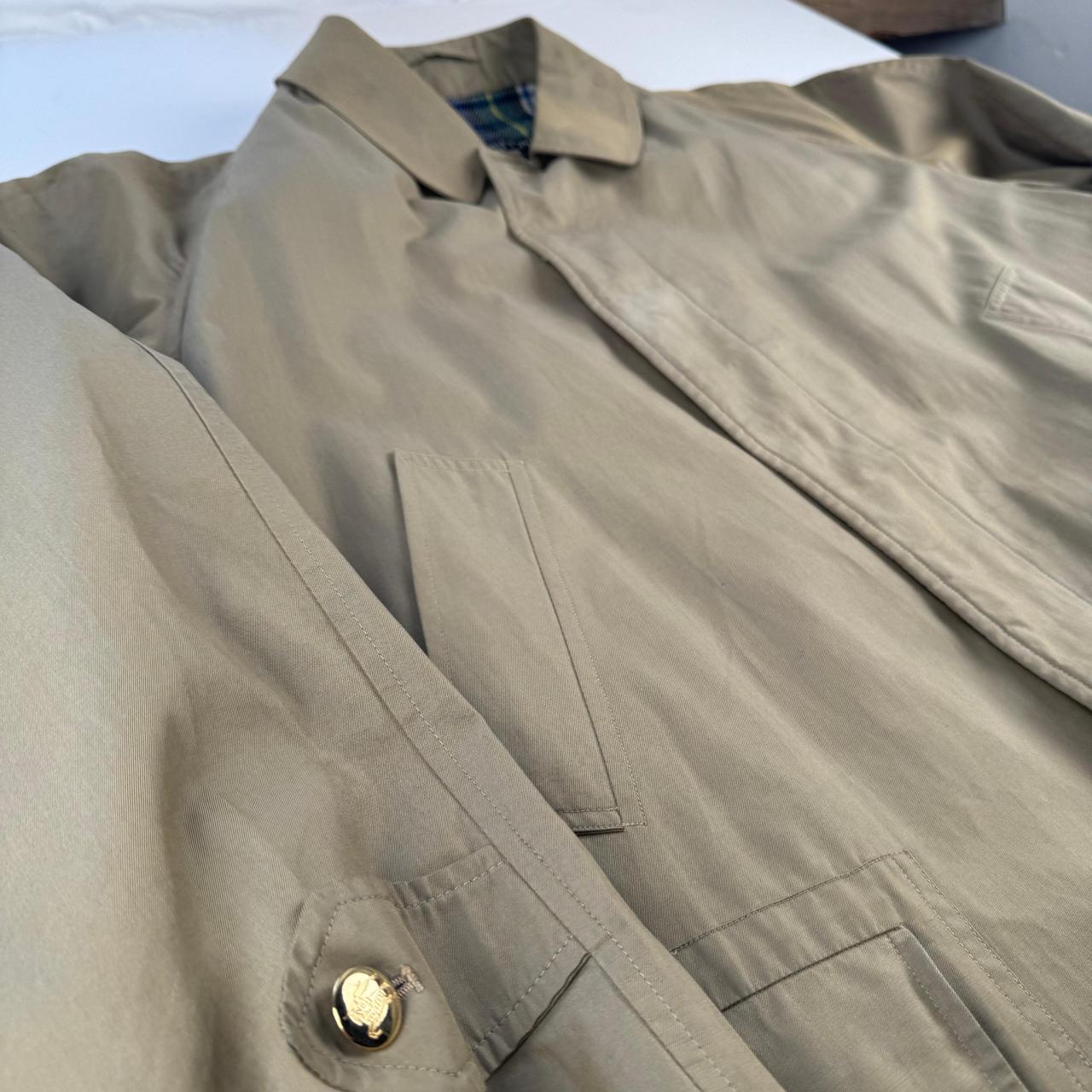 Burberry Jacket in Beige Size XL
