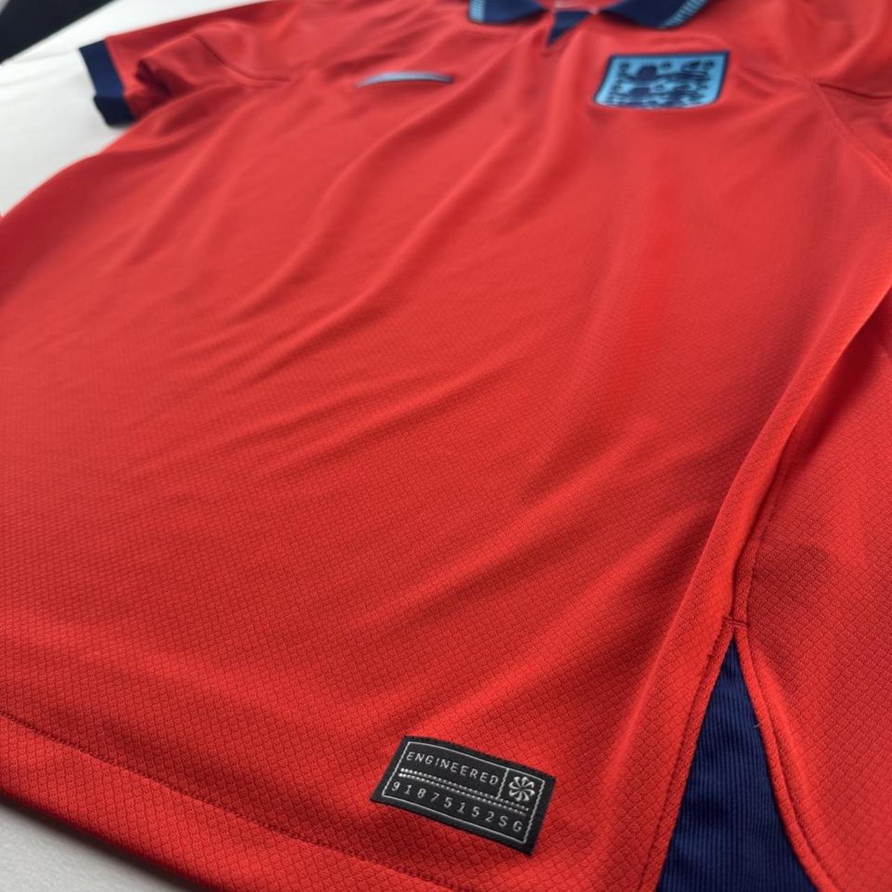 Modern Nike England Football Away 22-23 Shirt M