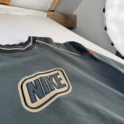 Vintage 2000s Nike Embroidered Dark Green and Cream Nike Sweatshirt L