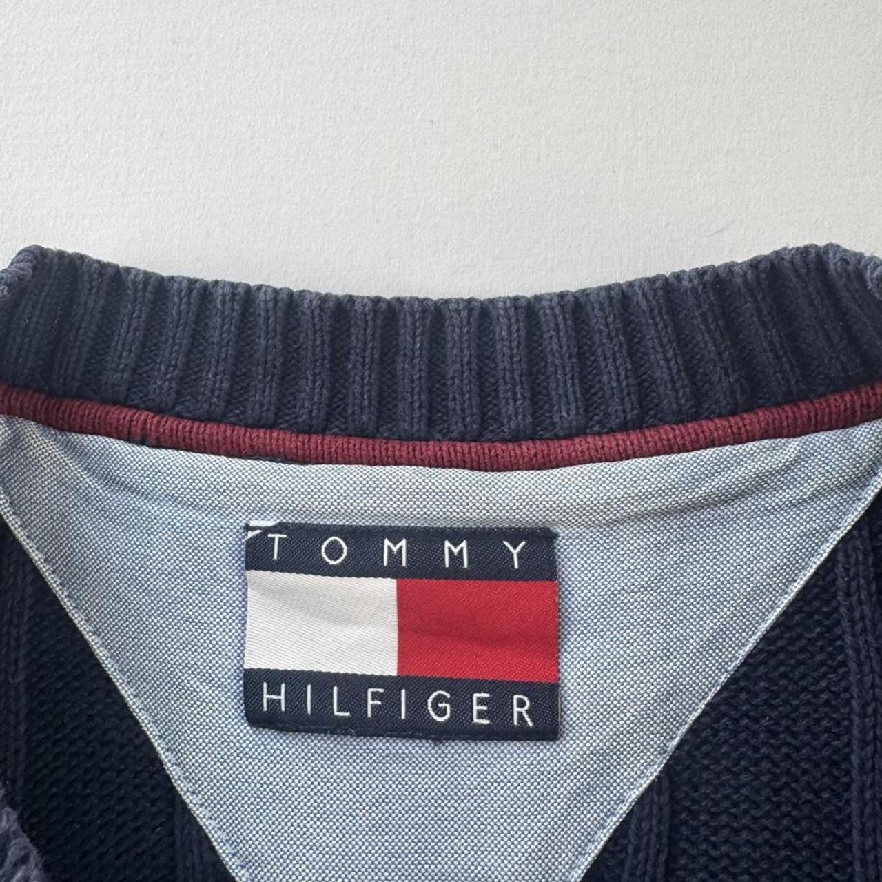 2000s Tommy Hilfiger Embroidered Thick Cable Knit L