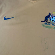 Mid 2000s Nike Australia Home Jersey L