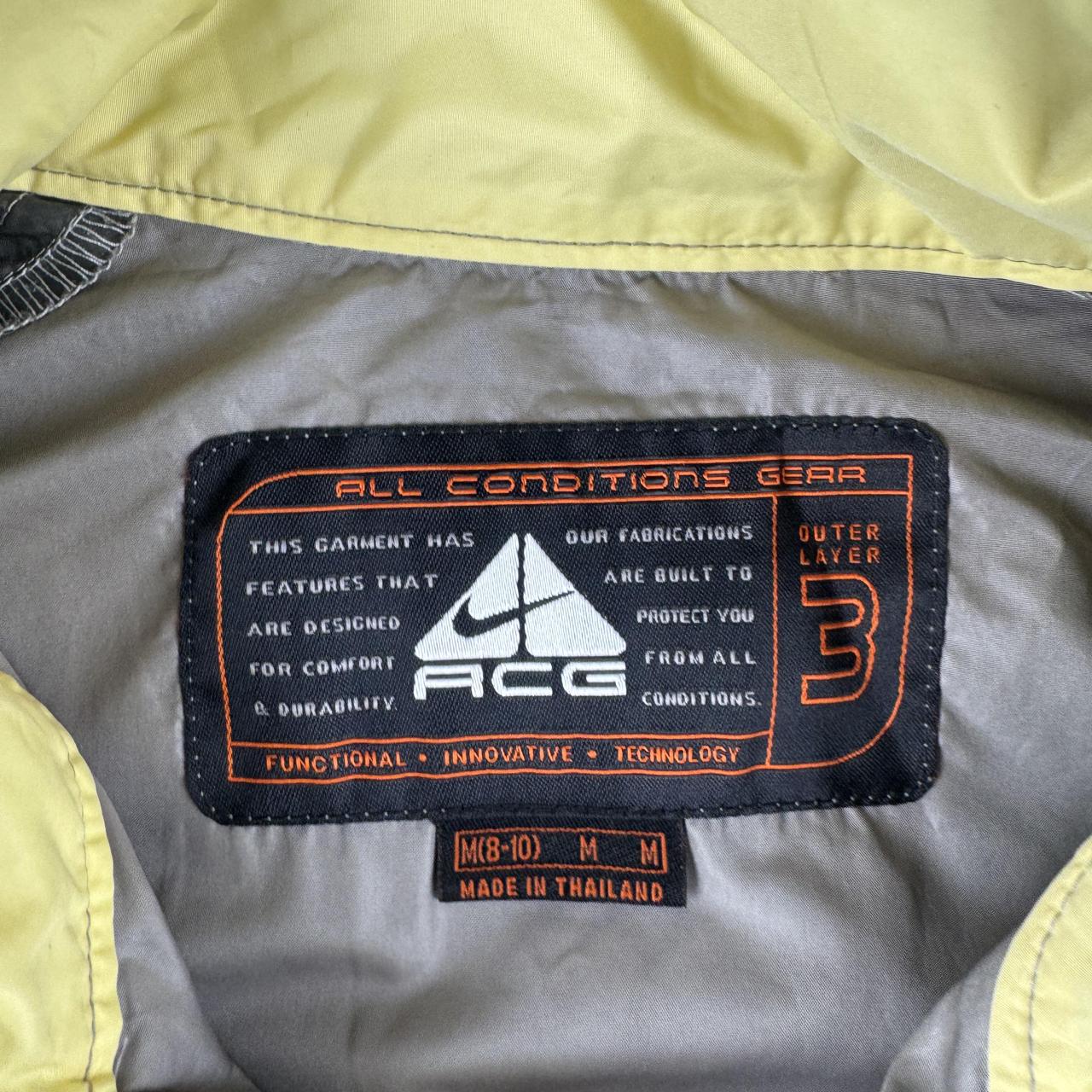Nike Acg Windbreaker Jacket in Grey Size 10