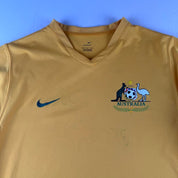 Mid 2000s Nike Australia Home Jersey L