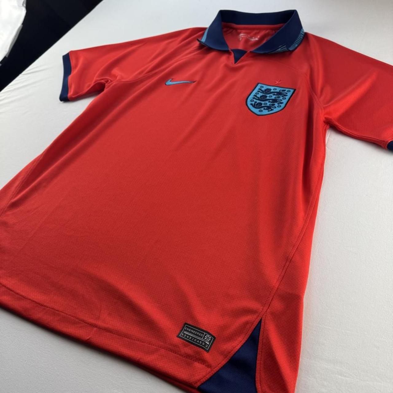 Modern Nike England Football Away 22-23 Shirt L