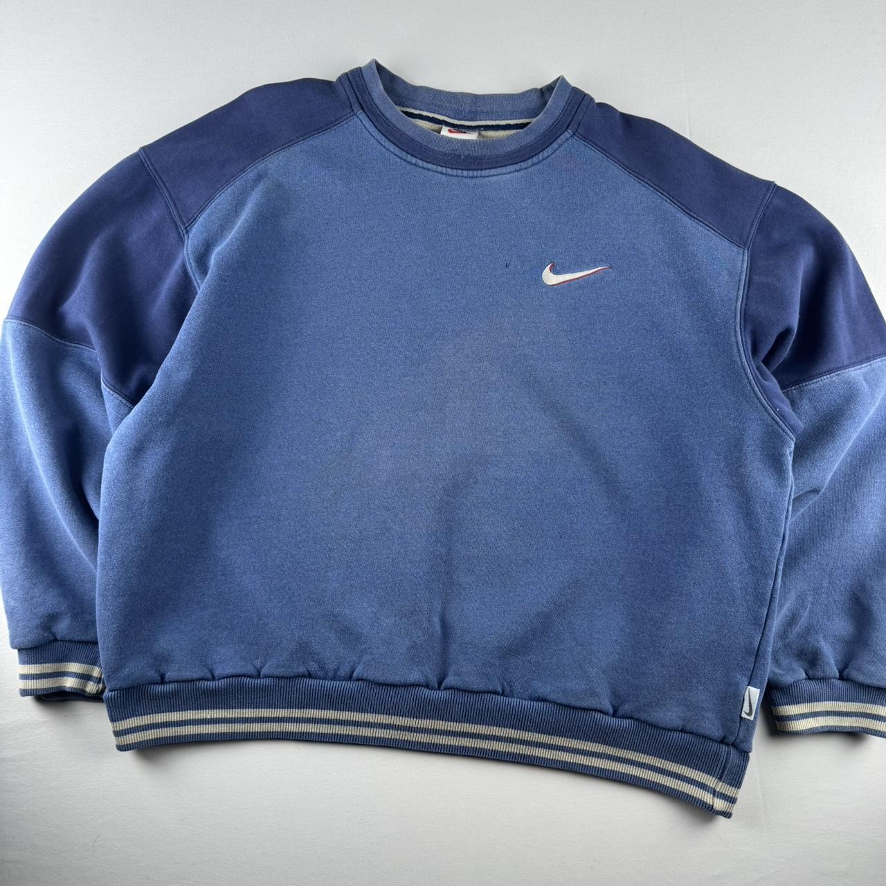 Distressed 1990s Nike Embroidered Swoosh Sweatshirt S
