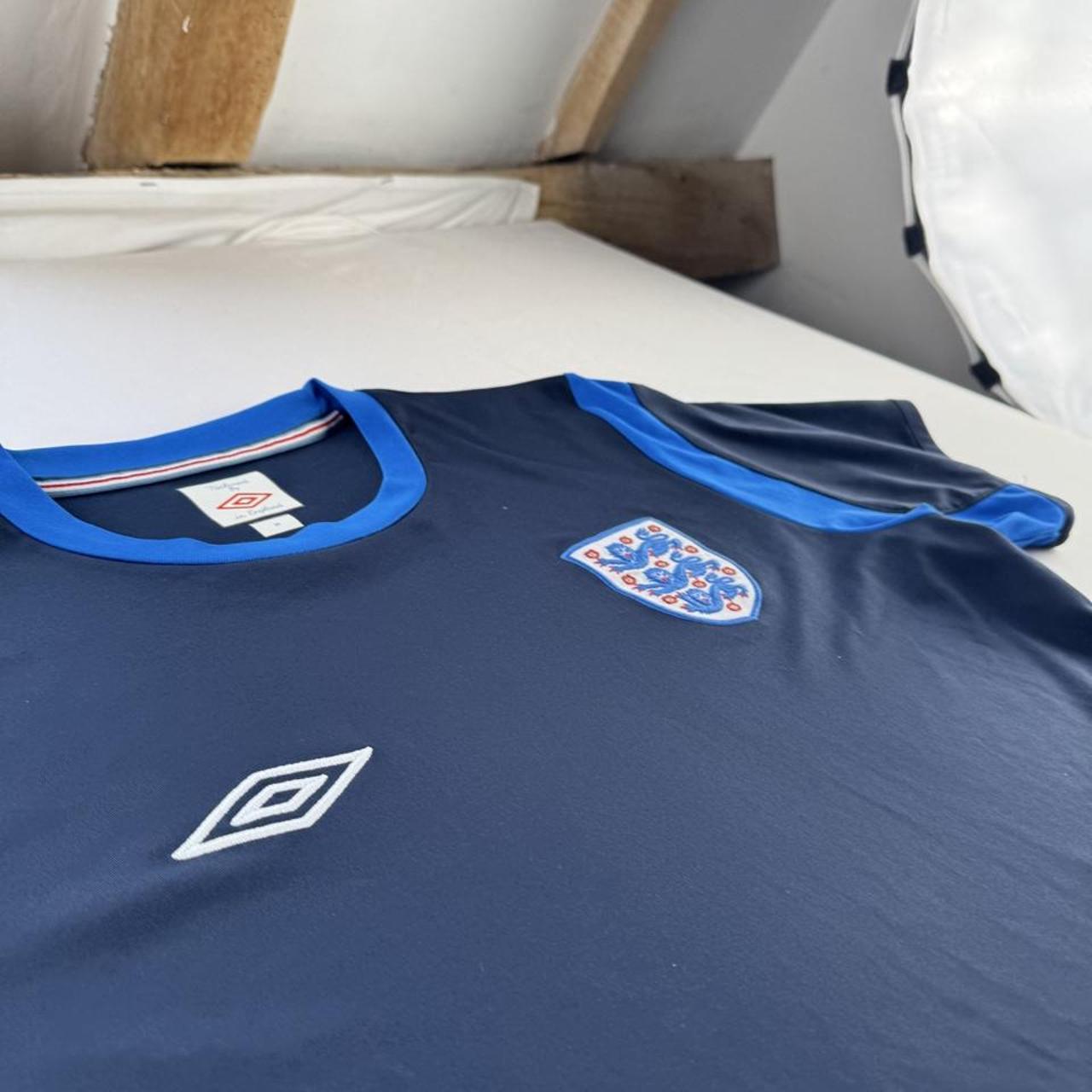 2010-11 Umbro England Training Top M