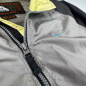 Nike Acg Windbreaker Jacket in Grey Size 10