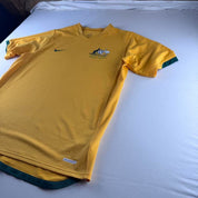 Mid 2000s Nike Australia Home Jersey L