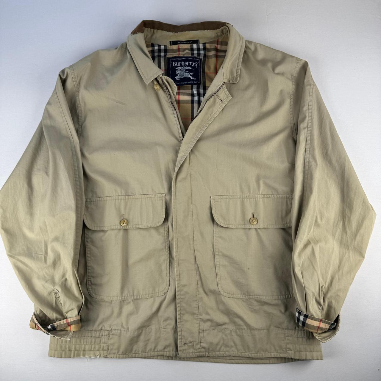 Burberrys Jacket in Beige Size L