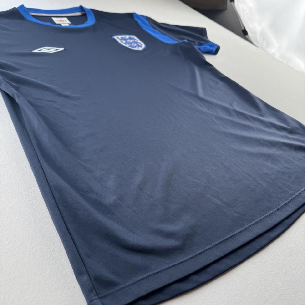 2010-11 Umbro England Training Top M