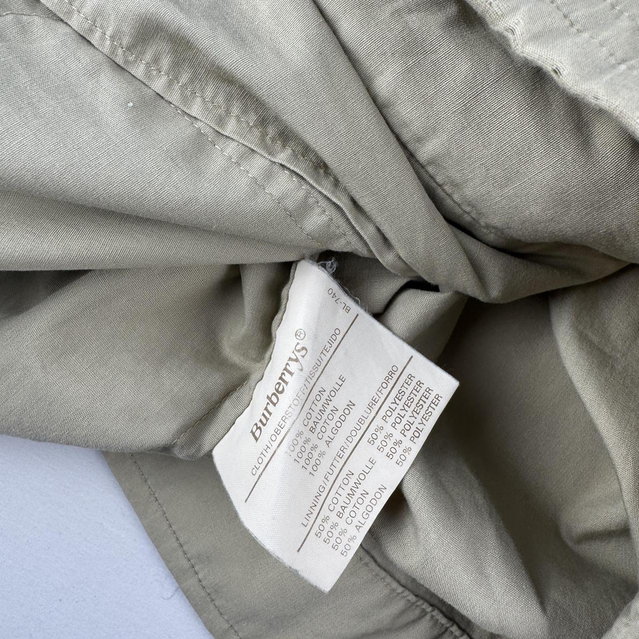 Burberrys Jacket in Beige Size L