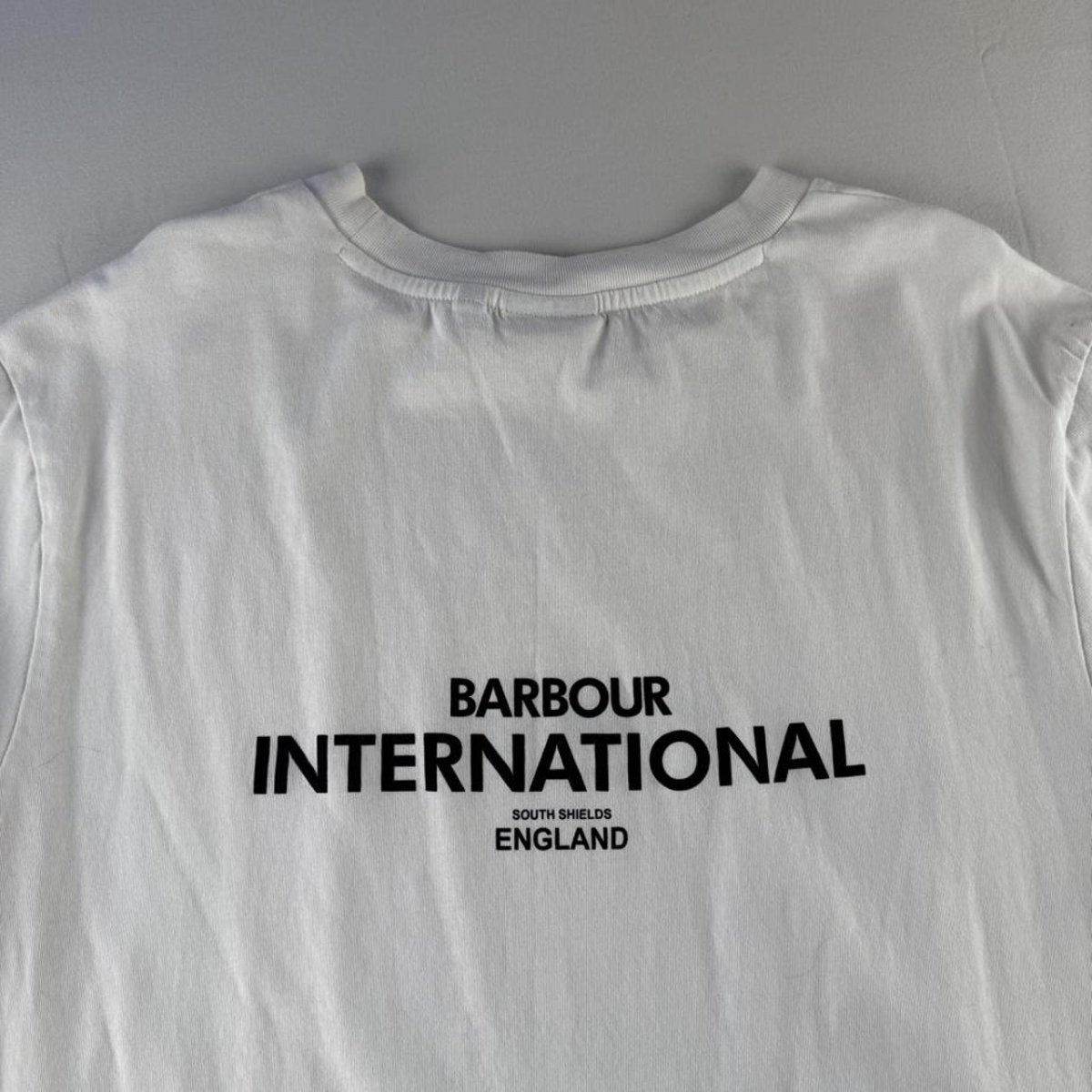 Barbour Internations Centre Spellout Relaxed T Shirt M - Threads Uncovered