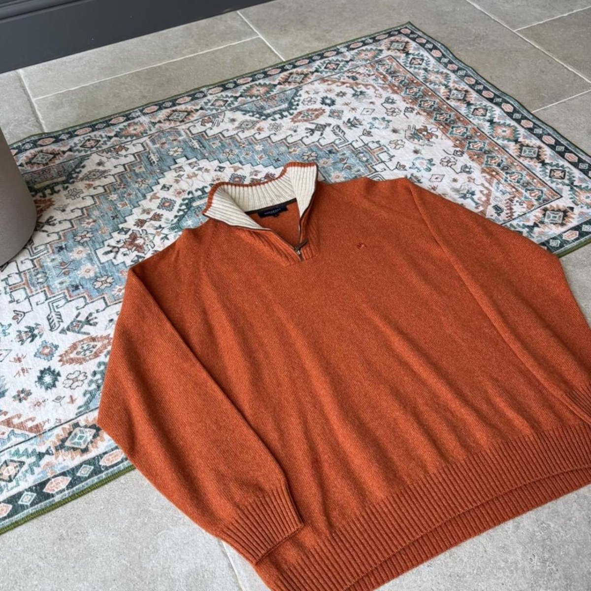 Burberry 100% Lambswool Embroidered Logo Quarter Zip Medium - Threads Uncovered