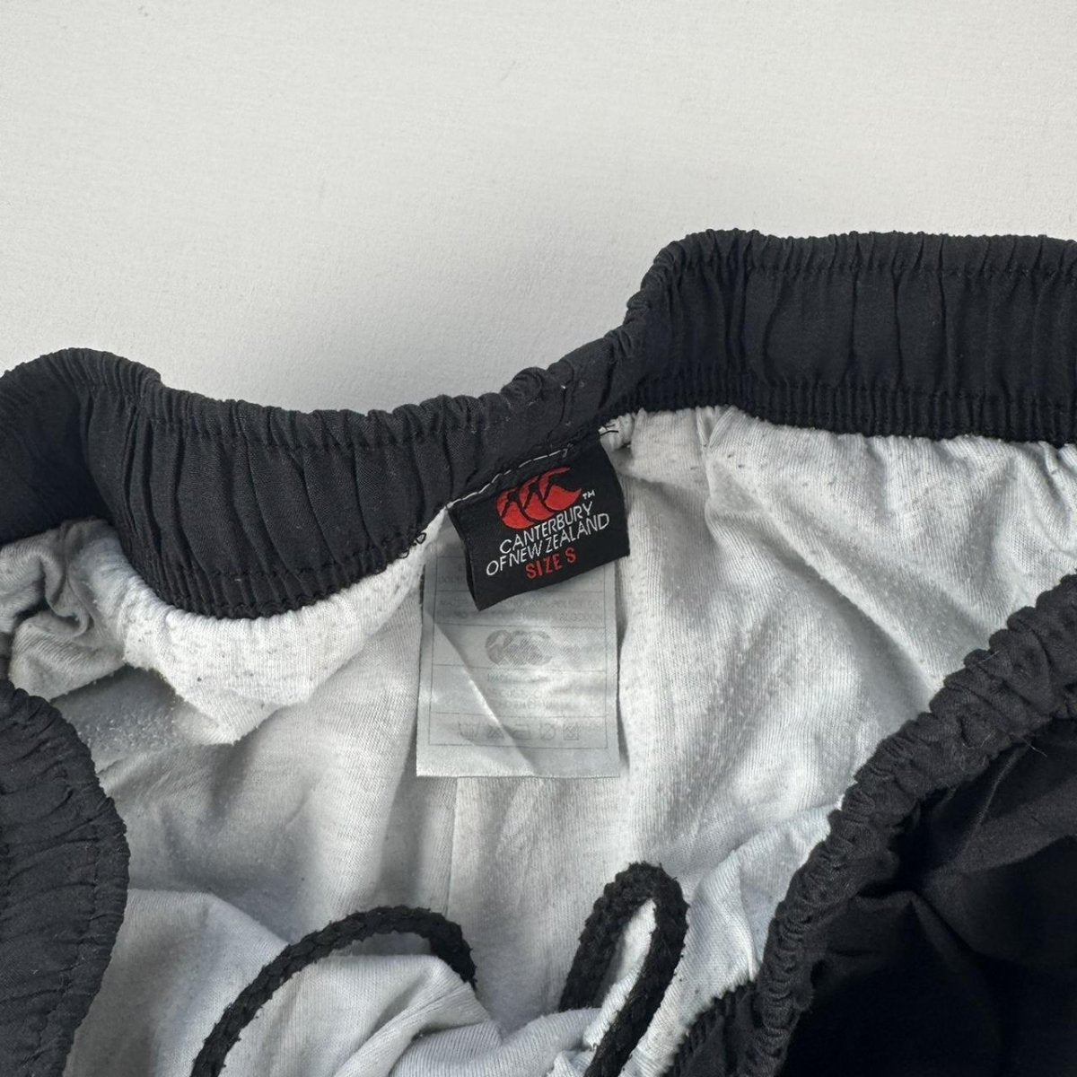 Canterbury Bottoms Black and White S - Threads Uncovered