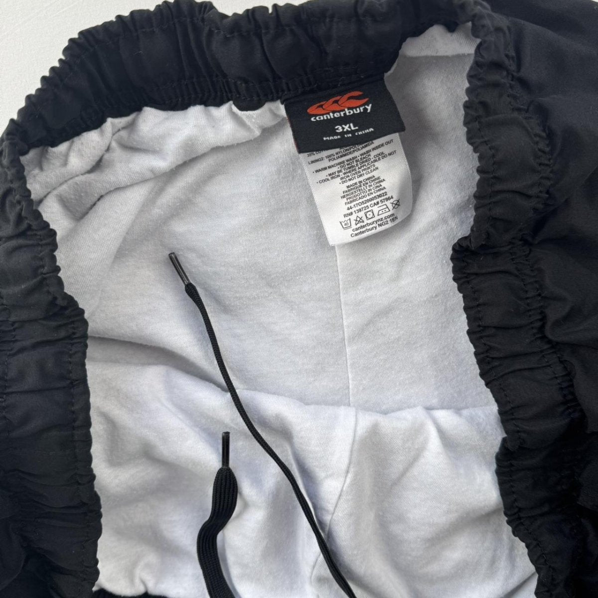 Canterbury Joggers Black and White 3XL - Threads Uncovered