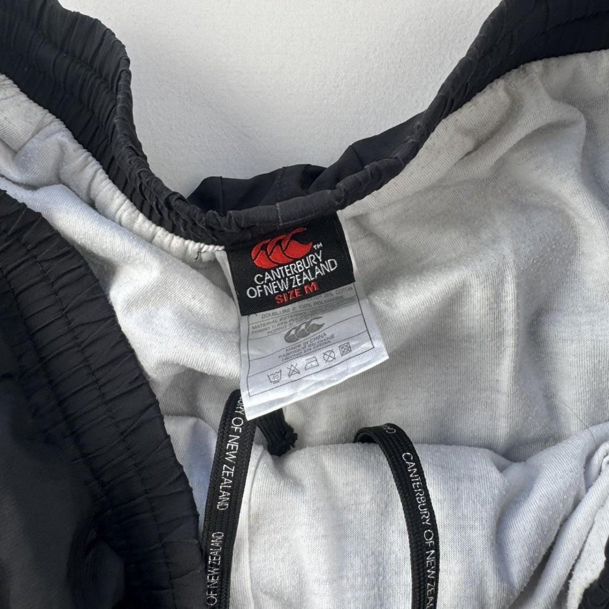 Canterbury Training Joggers Uncuffed M - Threads Uncovered