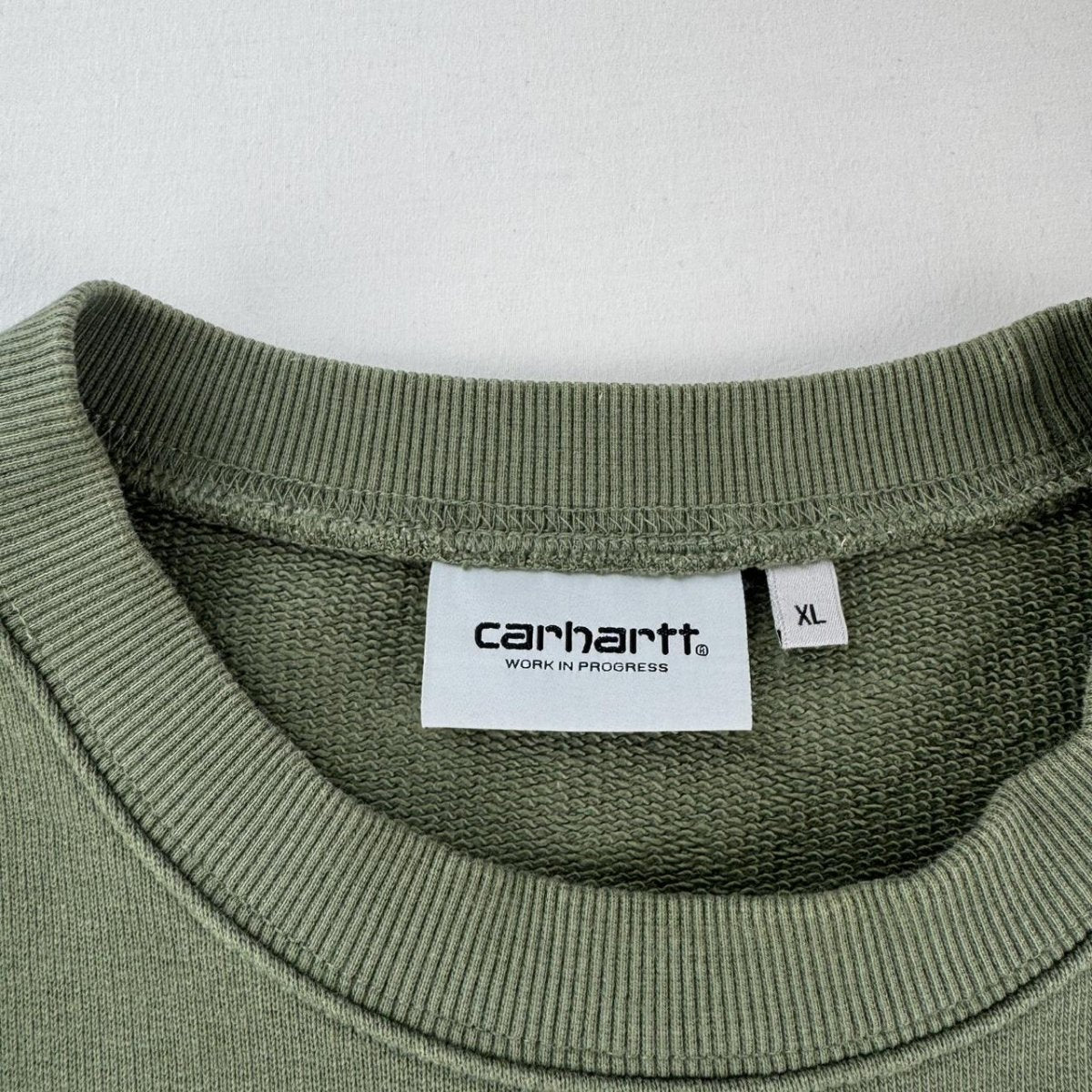 Carhartt WIP Pocket Logo Pocket Sweat XL - Threads Uncovered