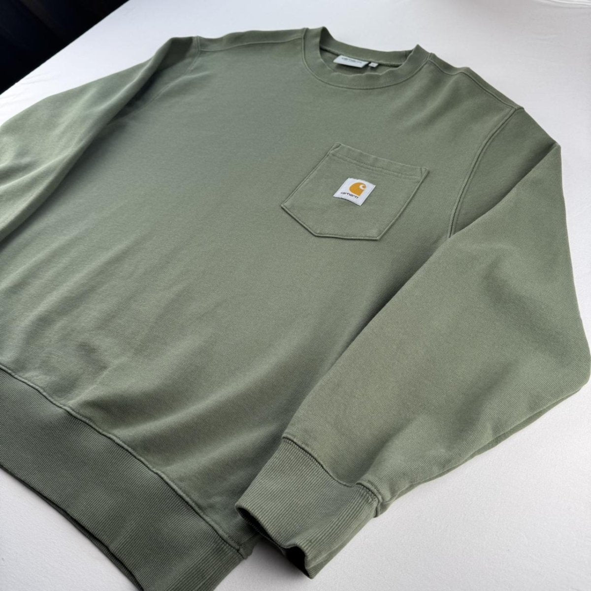 Carhartt WIP Pocket Logo Pocket Sweat XL - Threads Uncovered