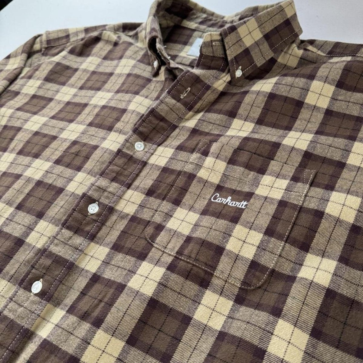 Carhartt WIP Thick Plaid Button Down Shirt XL - Threads Uncovered
