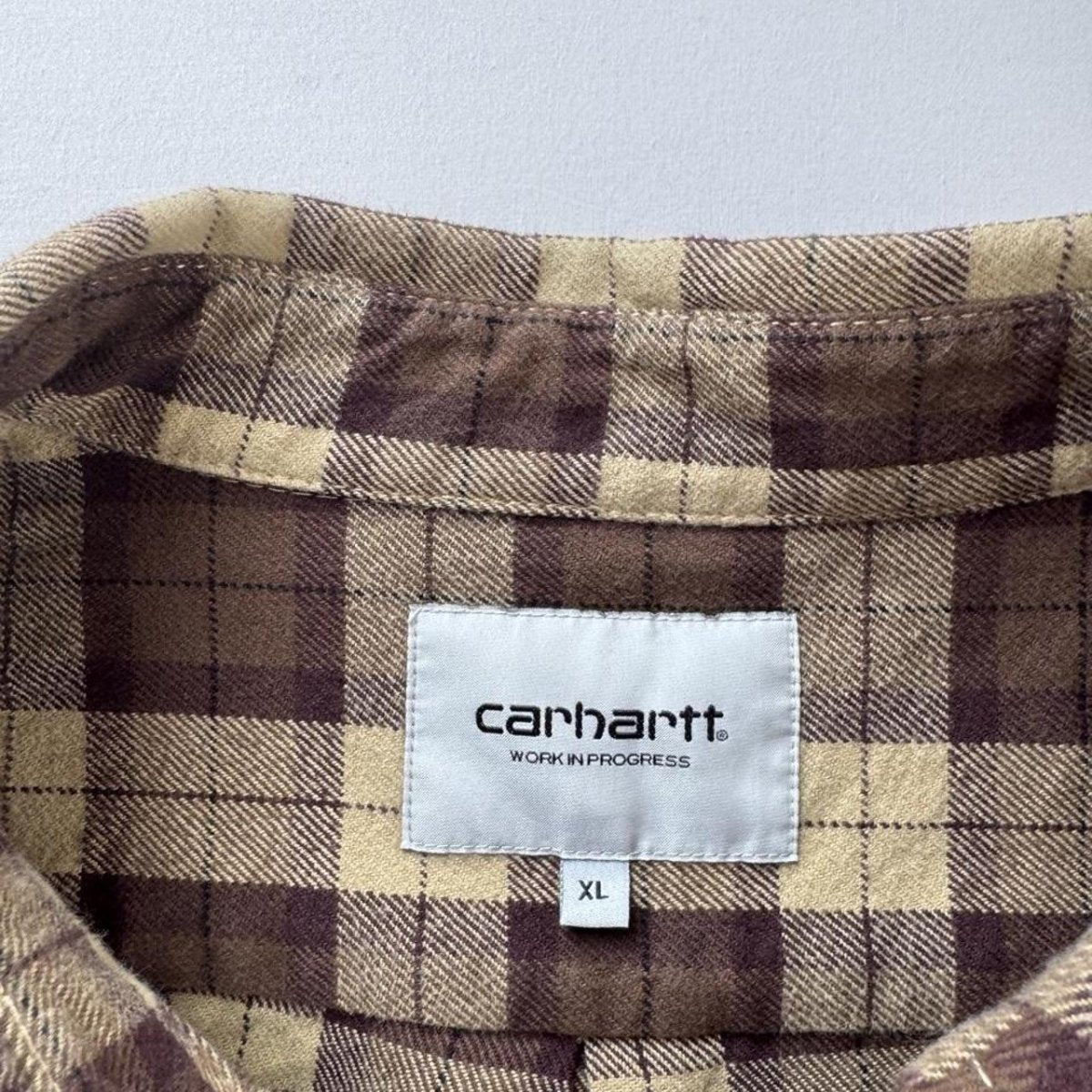 Carhartt WIP Thick Plaid Button Down Shirt XL - Threads Uncovered