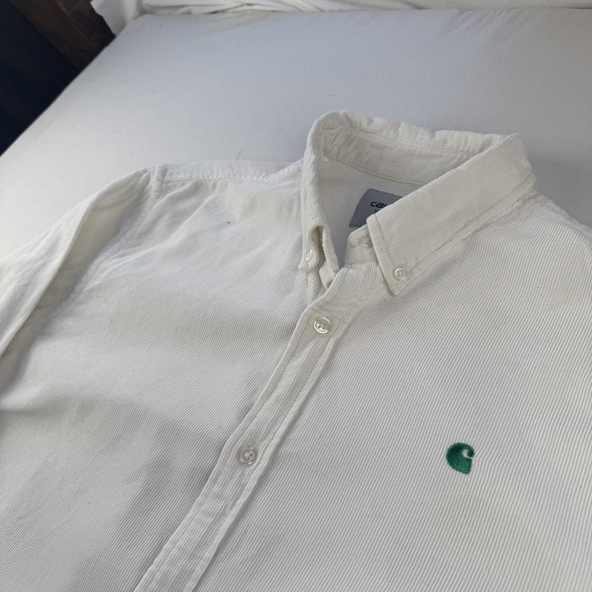 Carhartt WIP White and Green Corduroy Button Down Shirt L - Threads Uncovered