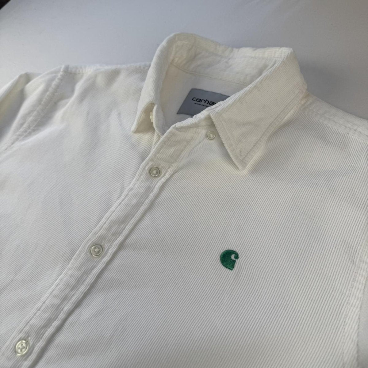 Carhartt WIP White and Green Corduroy Button Down Shirt S - Threads Uncovered
