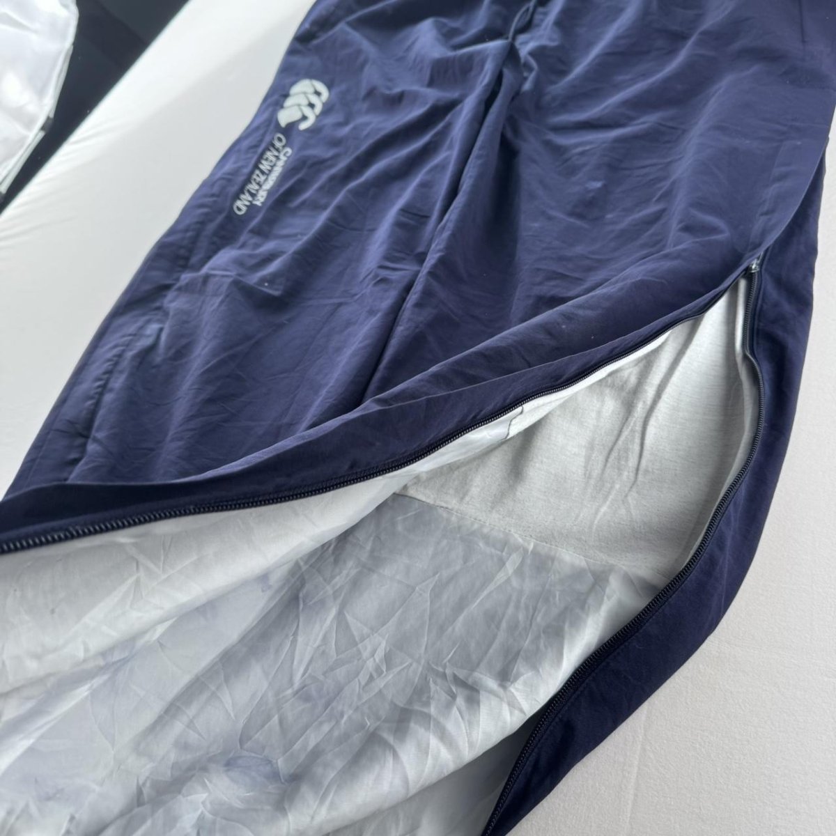 Cuffed Canterbury Joggers L - Threads Uncovered