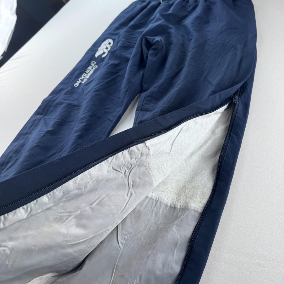 Cuffed Canterbury Joggers Navy Small - Threads Uncovered