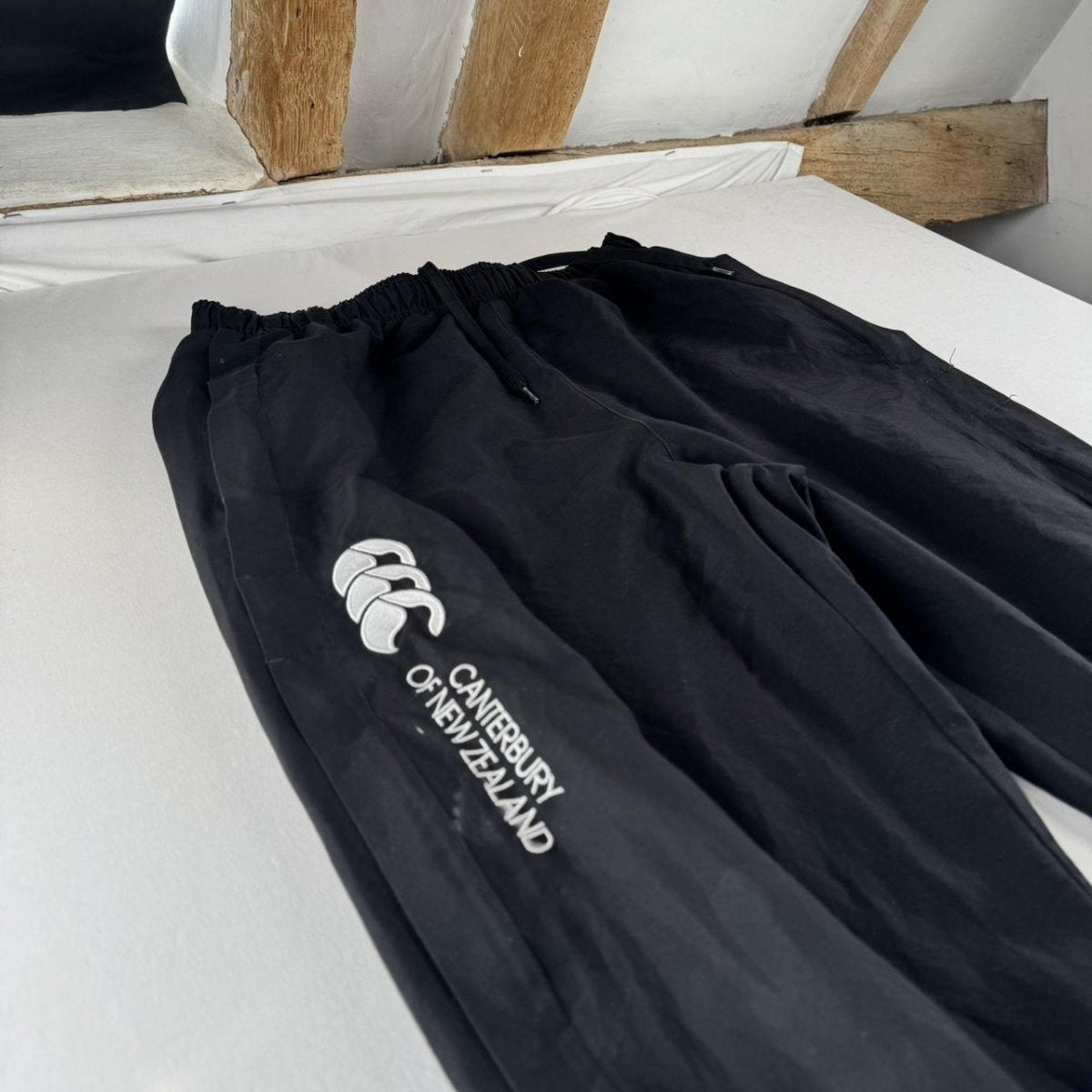 Cuffed Canterbury Joggers Size M - Threads Uncovered