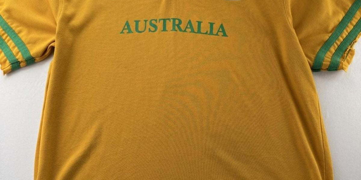 Early 2000s Australia Rugby Reebok Rugby Polo Shirt XL - Threads Uncovered
