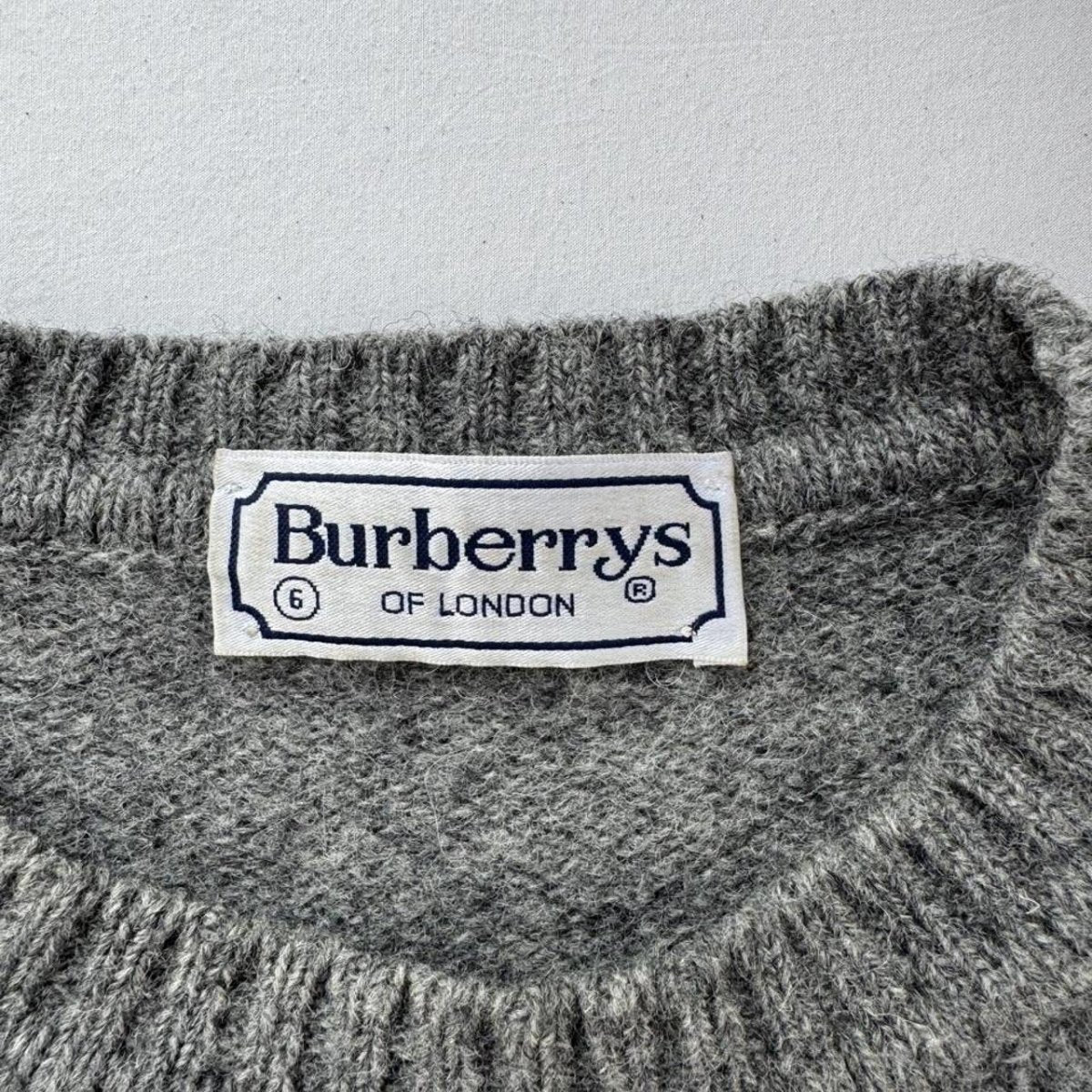 Early 2000s Burberry Womens Woolen Knitted Jumper 14-16 - Threads Uncovered