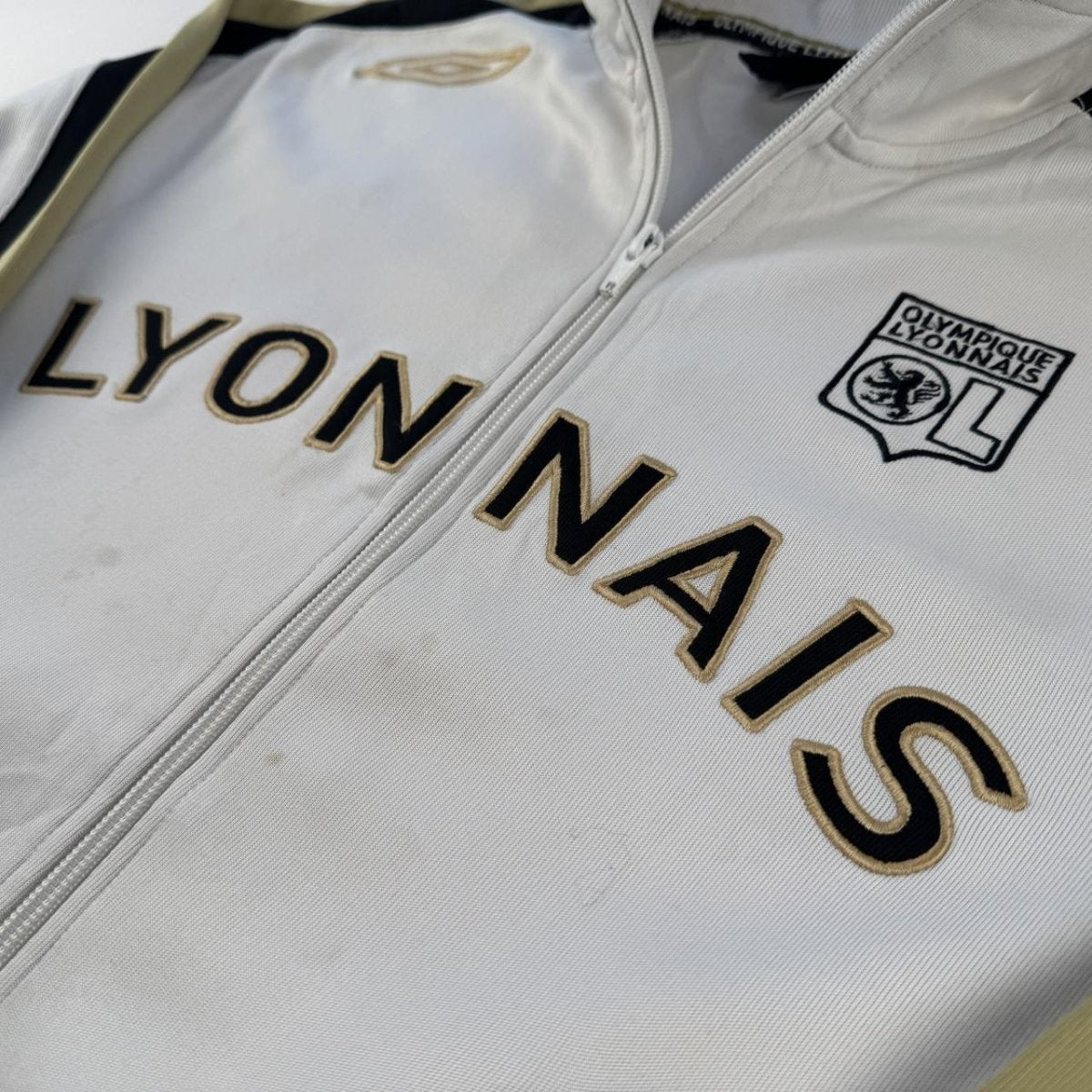 Lyon Umbro Womens Track Jacket Size 10-12 - Threads Uncovered