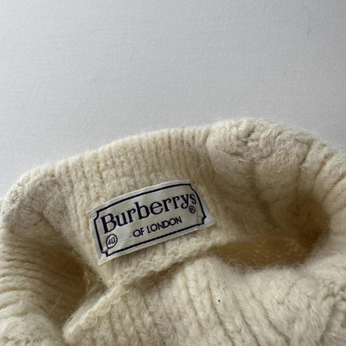 Mid 1990s Burberry Womens Woolen Turtleneck Jumper 6-8 - Threads Uncovered