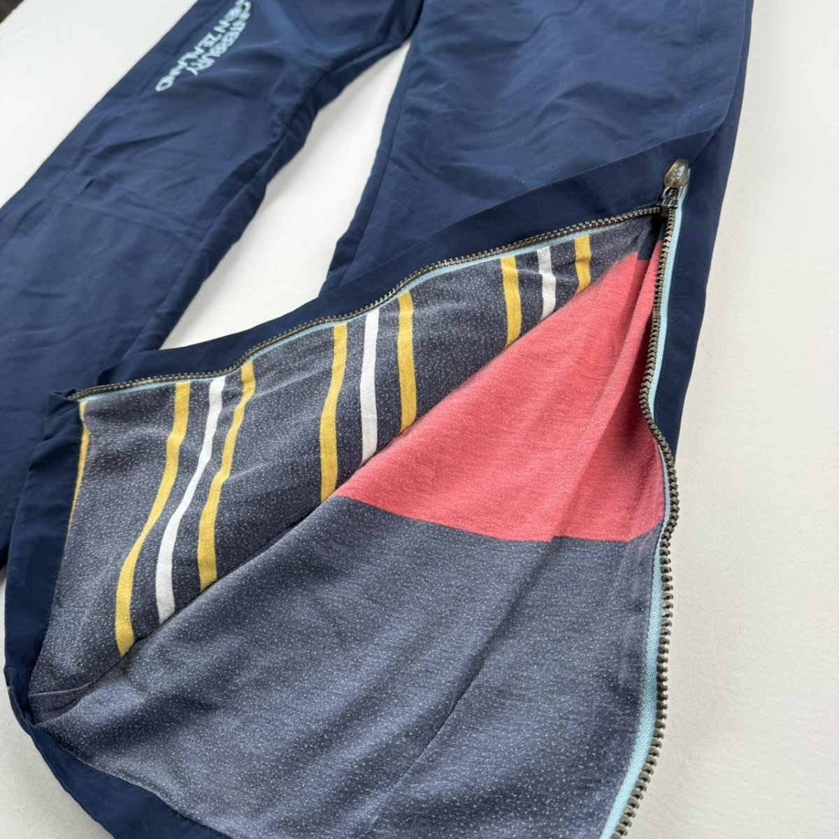 Navy Canterbury Uglies Size Small - Threads Uncovered