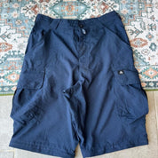 Nike ACG 2000s Cargo Shorts 30W - Threads Uncovered